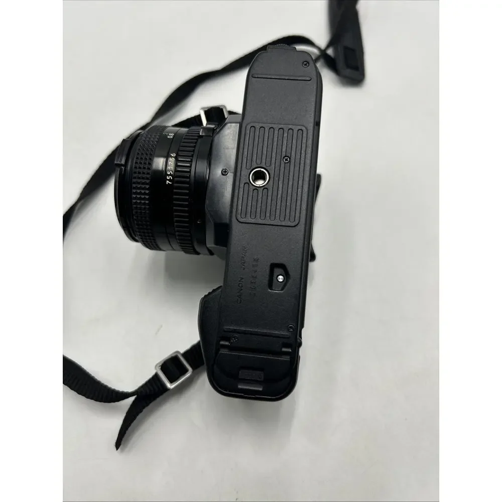 Canon T50 camera with CANON 50mm 1: 1.8 Lens MADE IN JAPAN TESTED WORKING